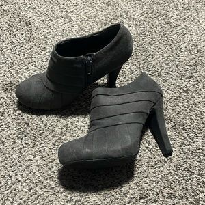 Grey heels. Size 6.5